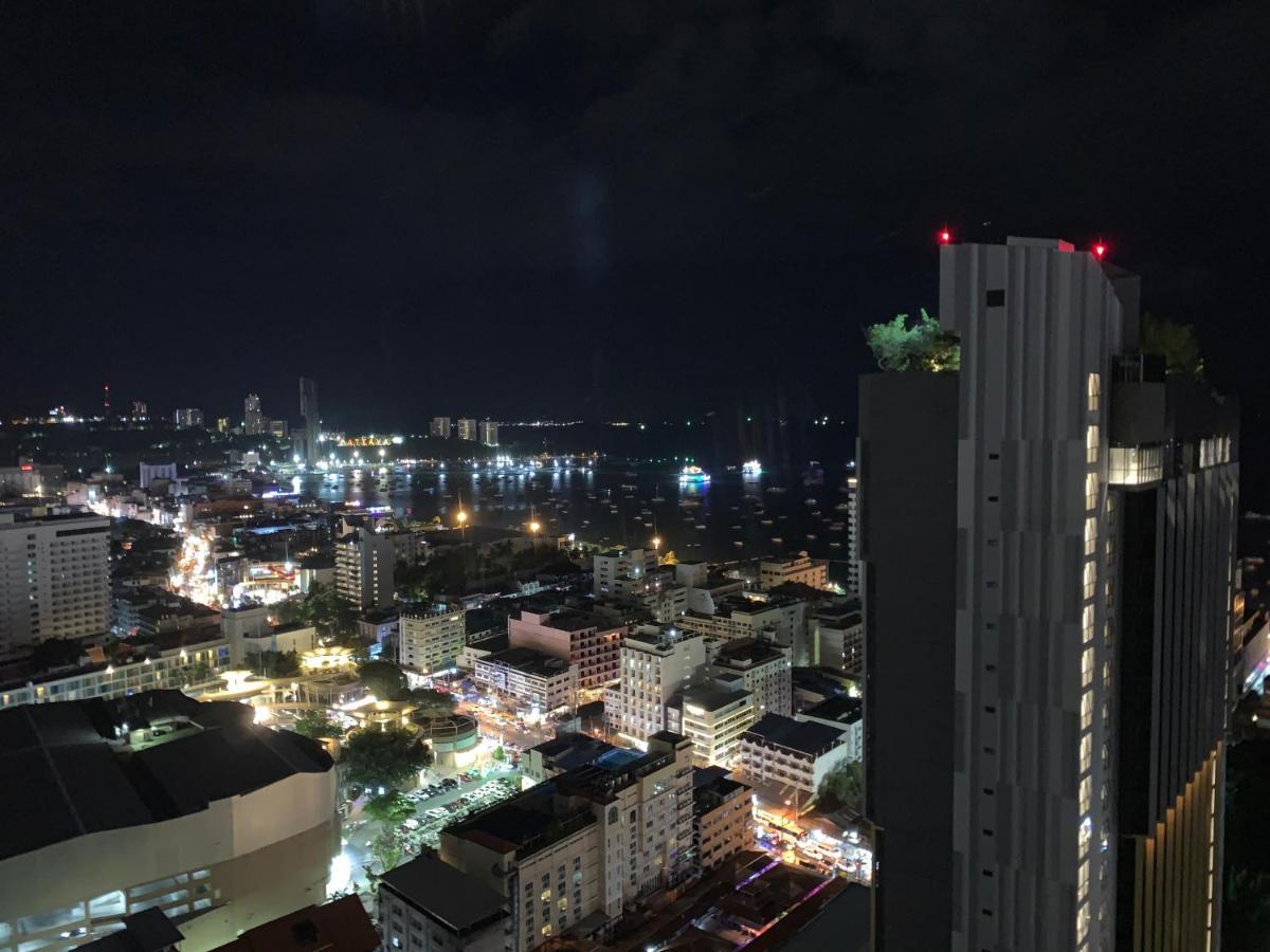 Base Condos Pattaya Exterior foto